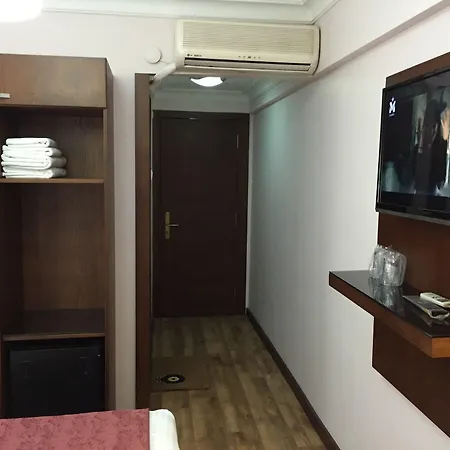 Liberty Hotel 3*